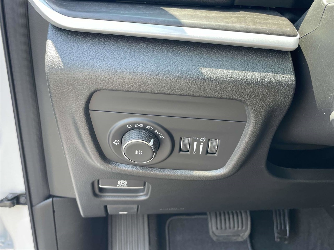 2025 Jeep Grand Cherokee Limited photo 11