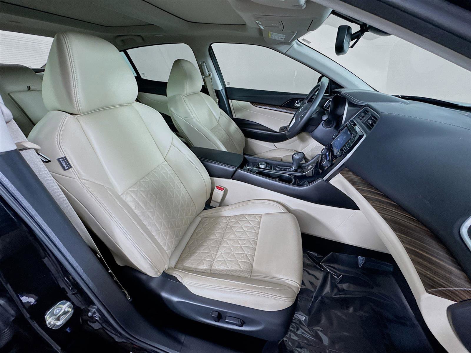 2018 Nissan Maxima Platinum photo 29
