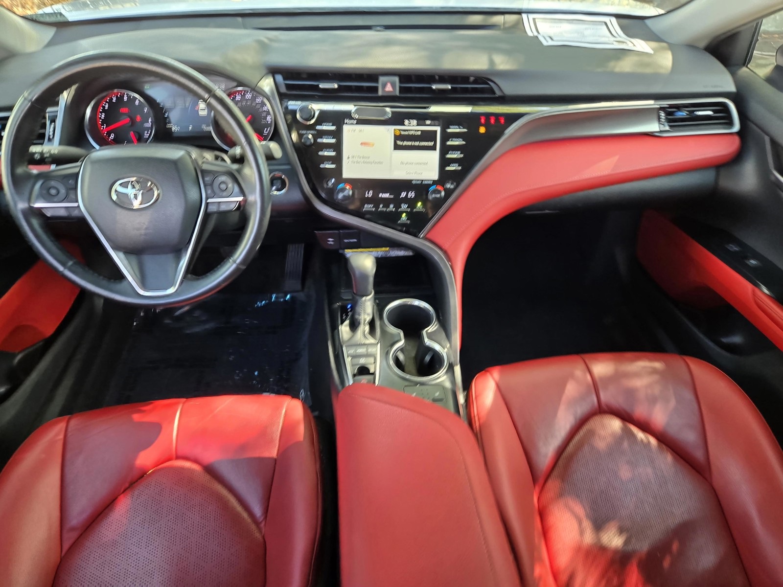 2019 Toyota Camry XSE photo 12