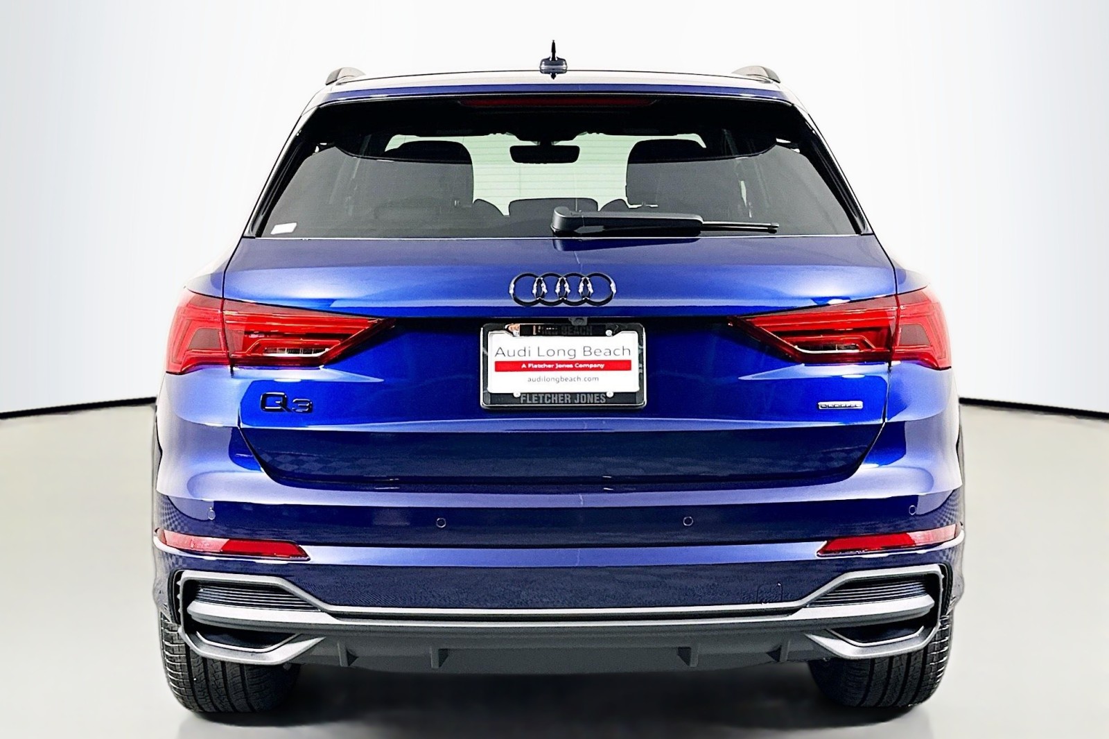 2025 Audi Q3 S line Premium Plus photo 3