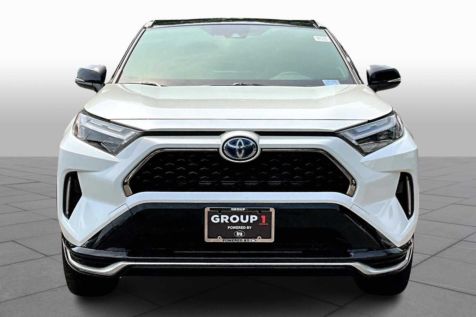 2022 Toyota RAV4 Prime XSE photo 3