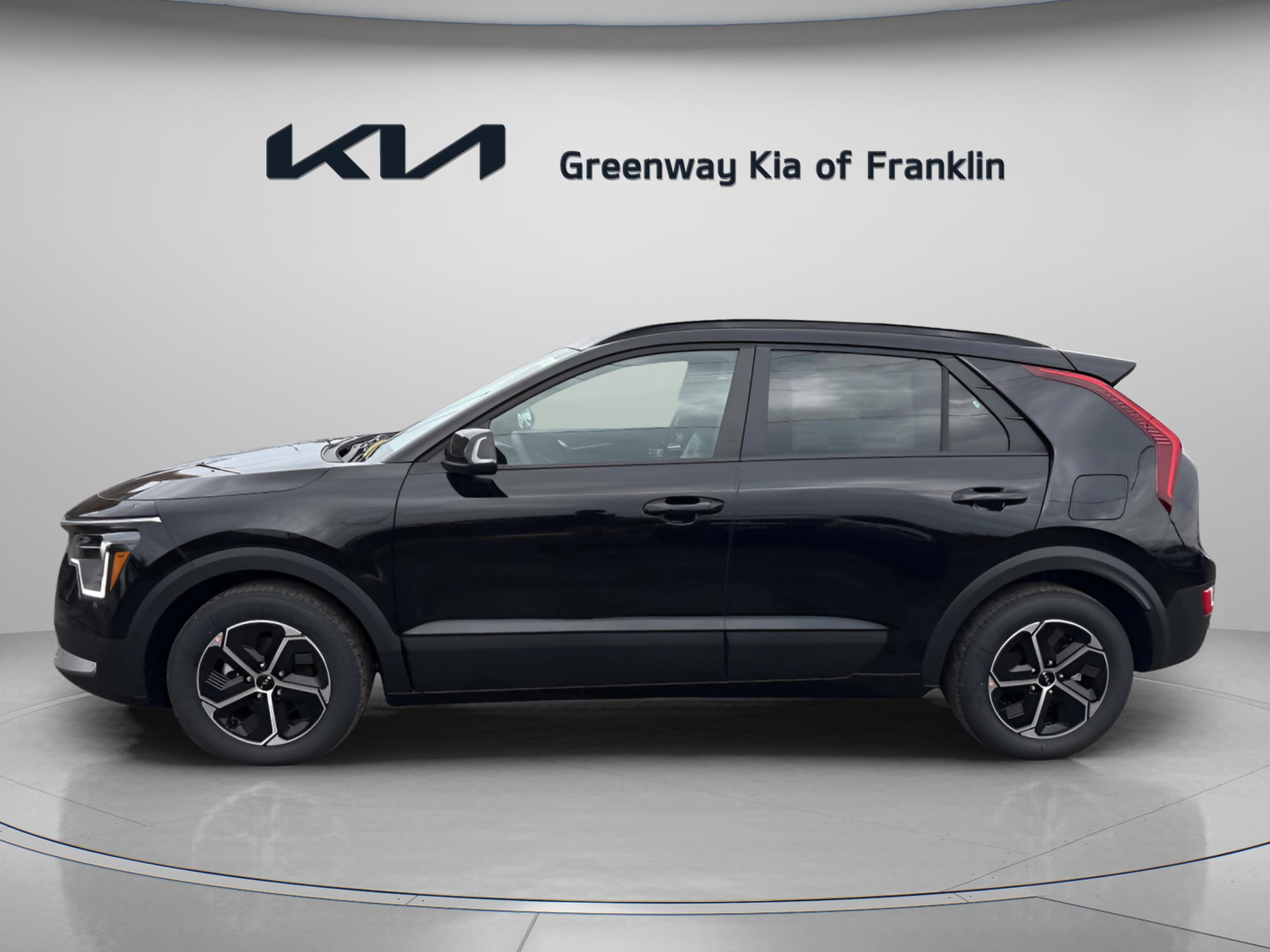 2026 Kia Niro EX photo 4