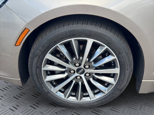 2020 Lincoln MKZ Standard photo 28