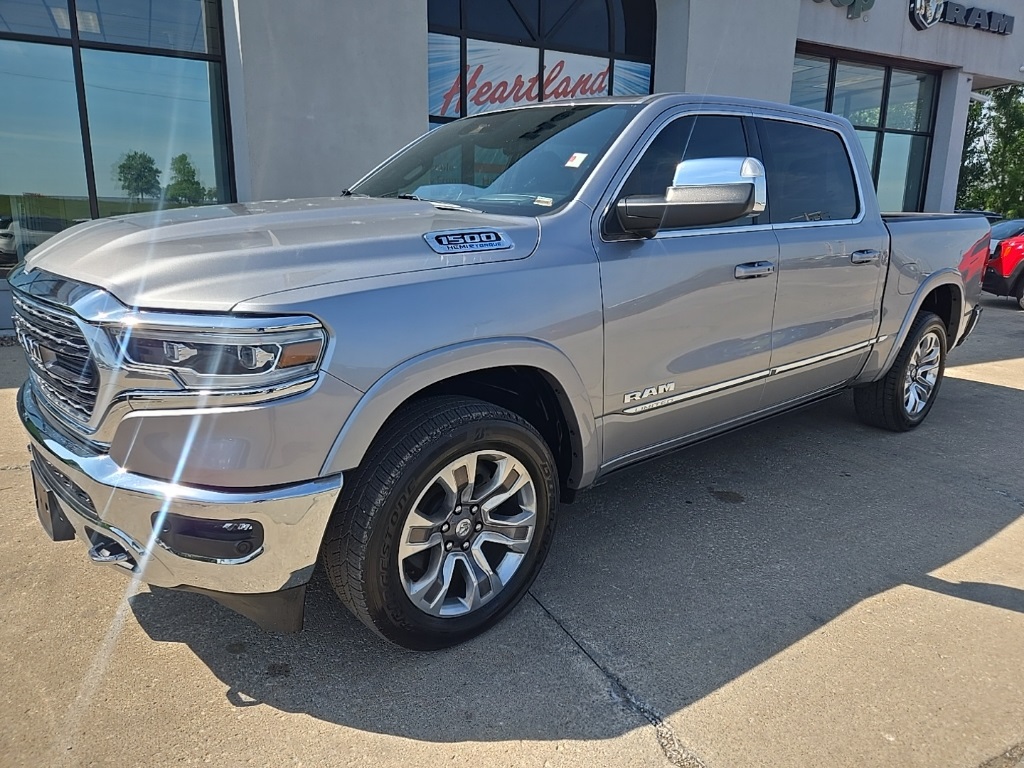 Used 2023 RAM Ram 1500 Pickup Limited with VIN 1C6SRFHTXPN662334 for sale in Kansas City