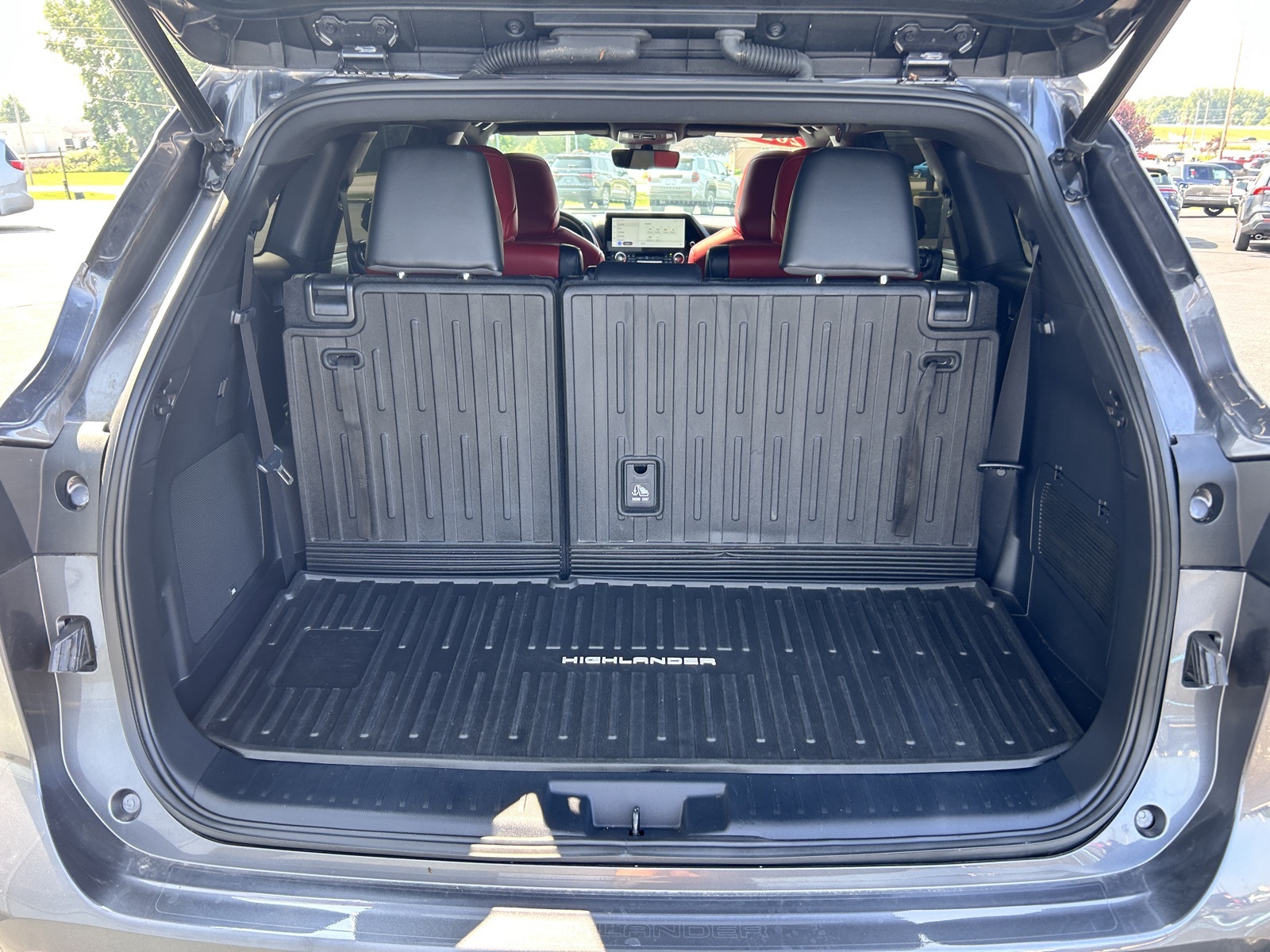 2023 Toyota Highlander XSE photo 11