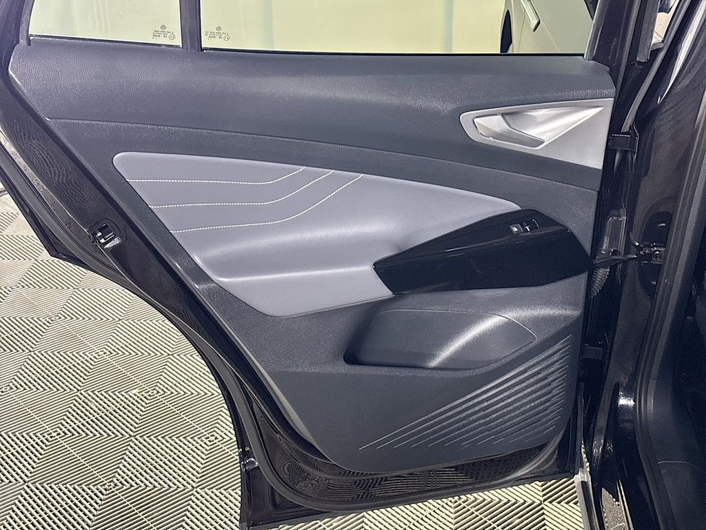 2023 Volkswagen ID.4 S photo 20
