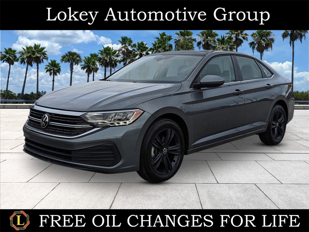 2024 Volkswagen Jetta SE's photo