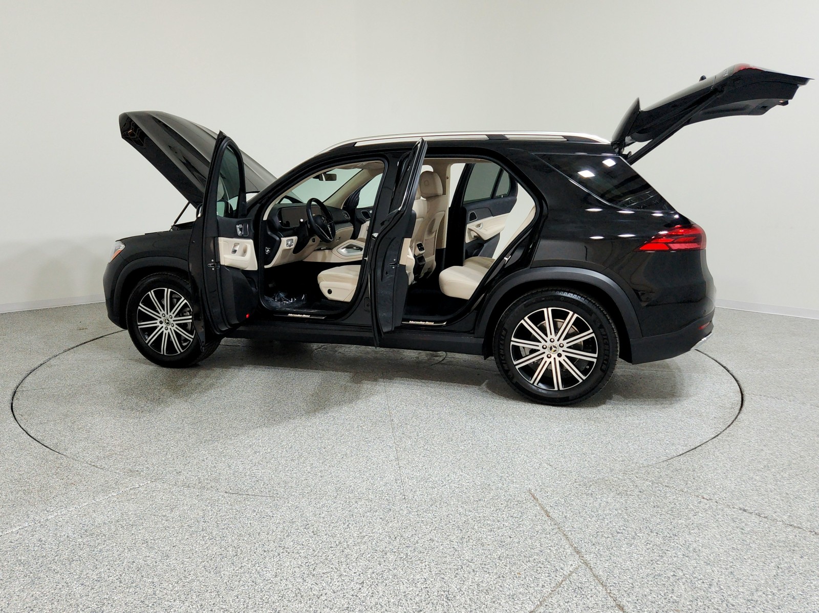 2025 Mercedes Benz GLE 350 4MATIC photo 20