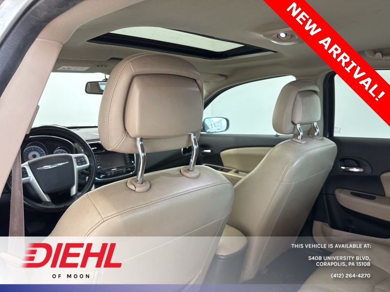 2013 Chrysler 200 Limited photo 12