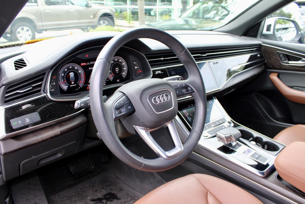 2023 Audi Q8 Premium 55 photo 4