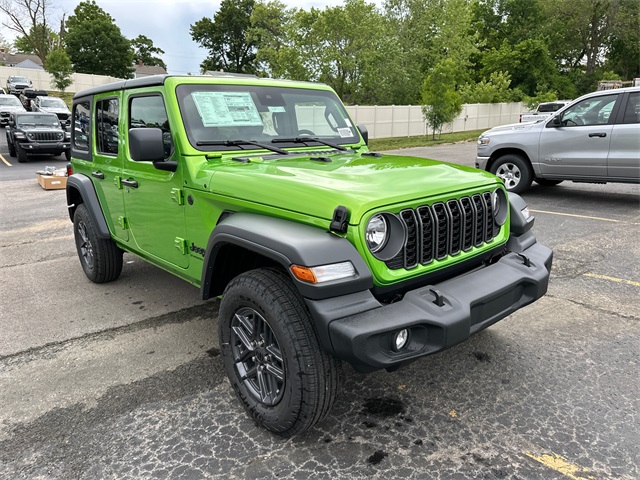 2025 Jeep Wrangler Sport S photo 4