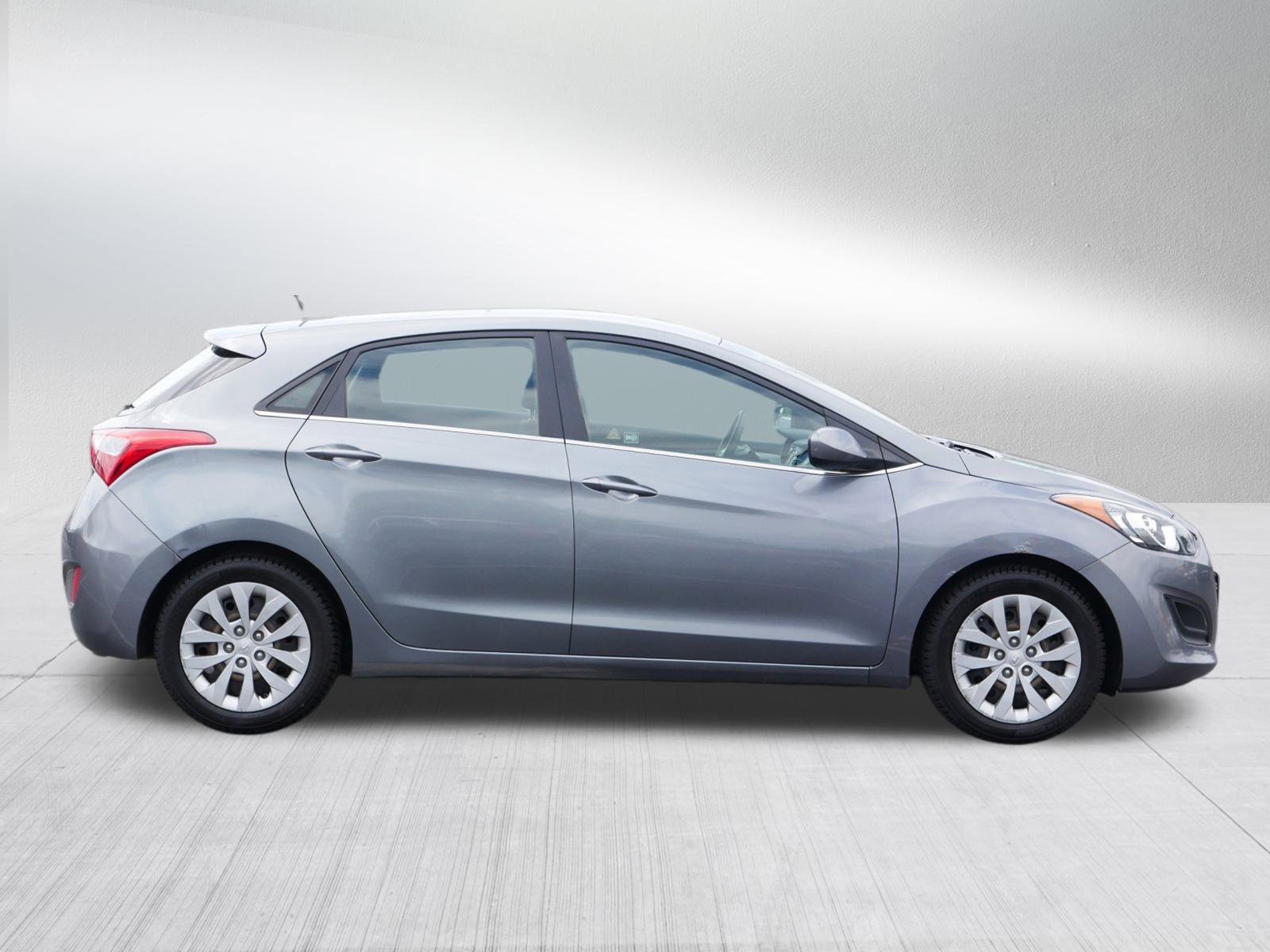 Used 2017 Hyundai Elantra GT GT with VIN KMHD35LH1HU351412 for sale in Bloomington, Minnesota