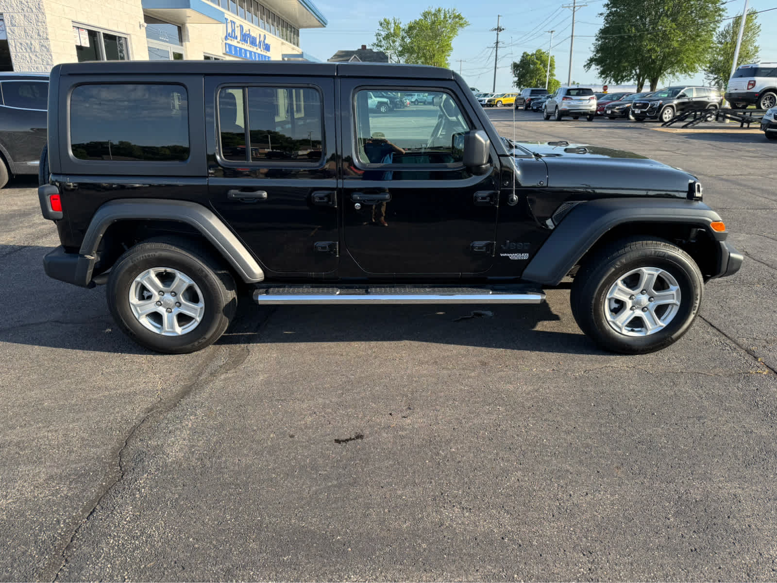 2021 Jeep Wrangler Unlimited Sport S photo 2