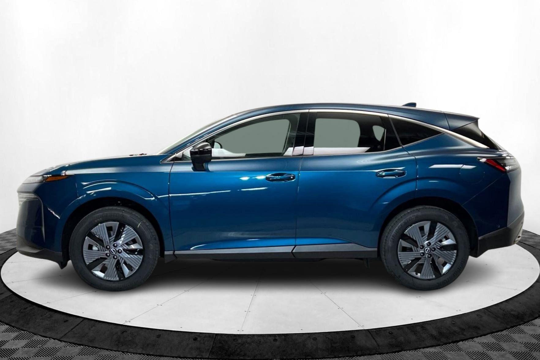 2025 Nissan Murano SL photo 2