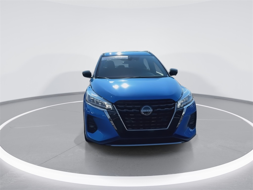 2024 Nissan Kicks SR photo 3