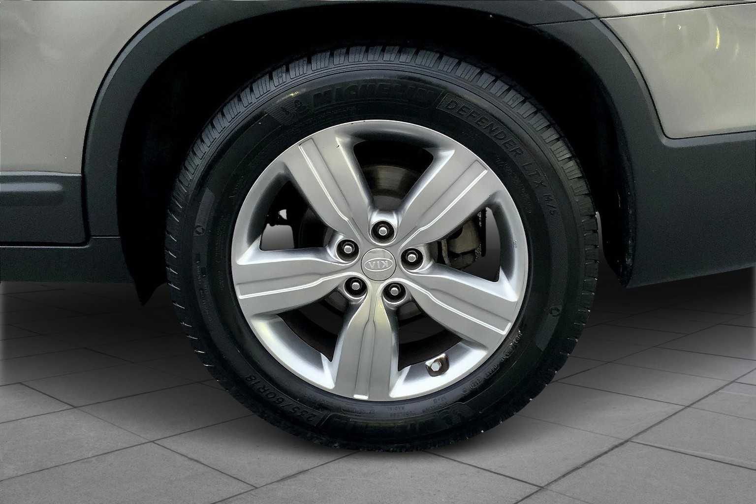 2013 Kia Sorento EX V6 photo 10