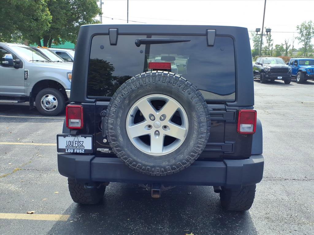 2013 Jeep Wrangler Unlimited Sport photo 23
