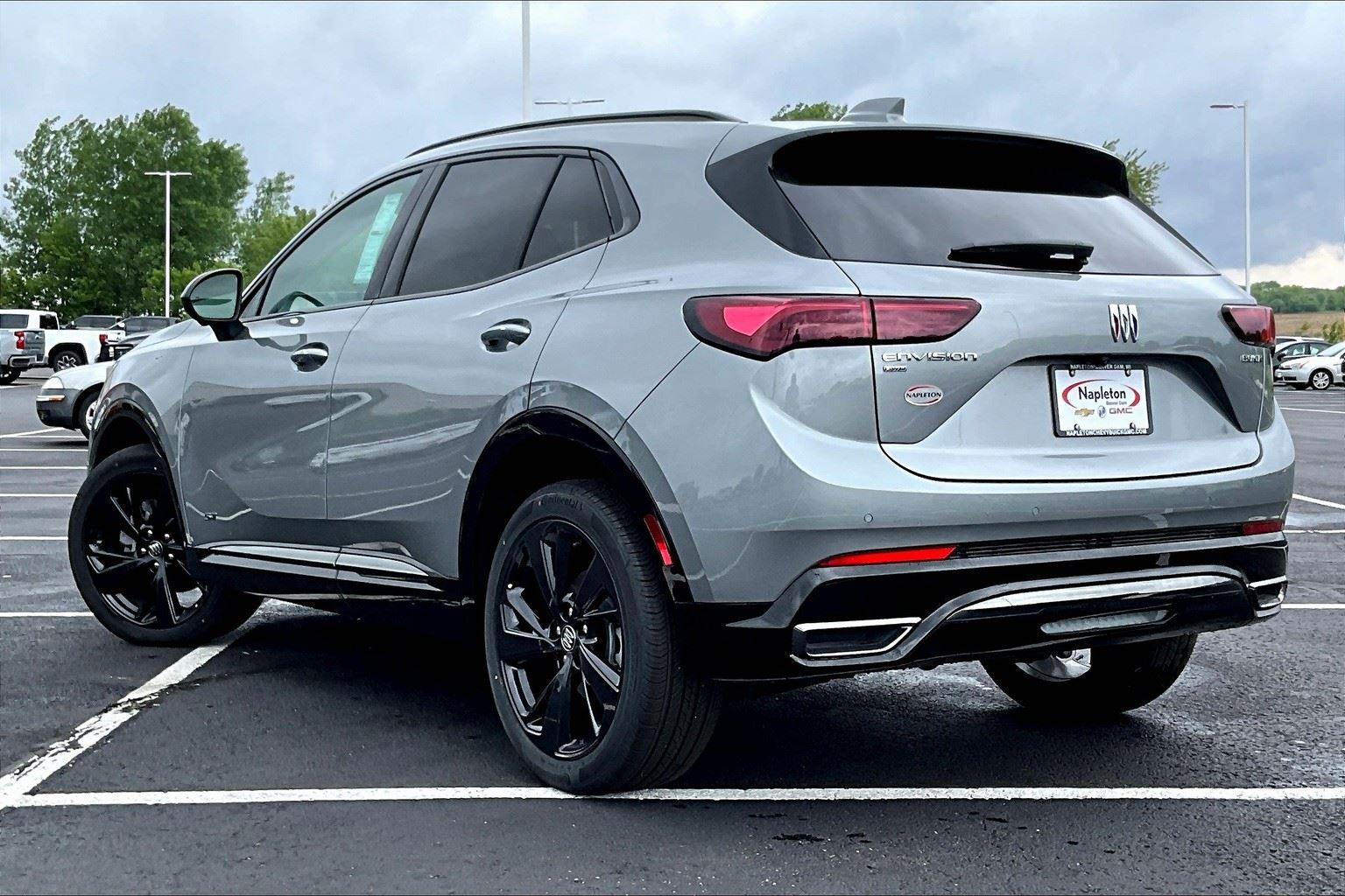 2025 Buick Envision Sport Touring photo 2