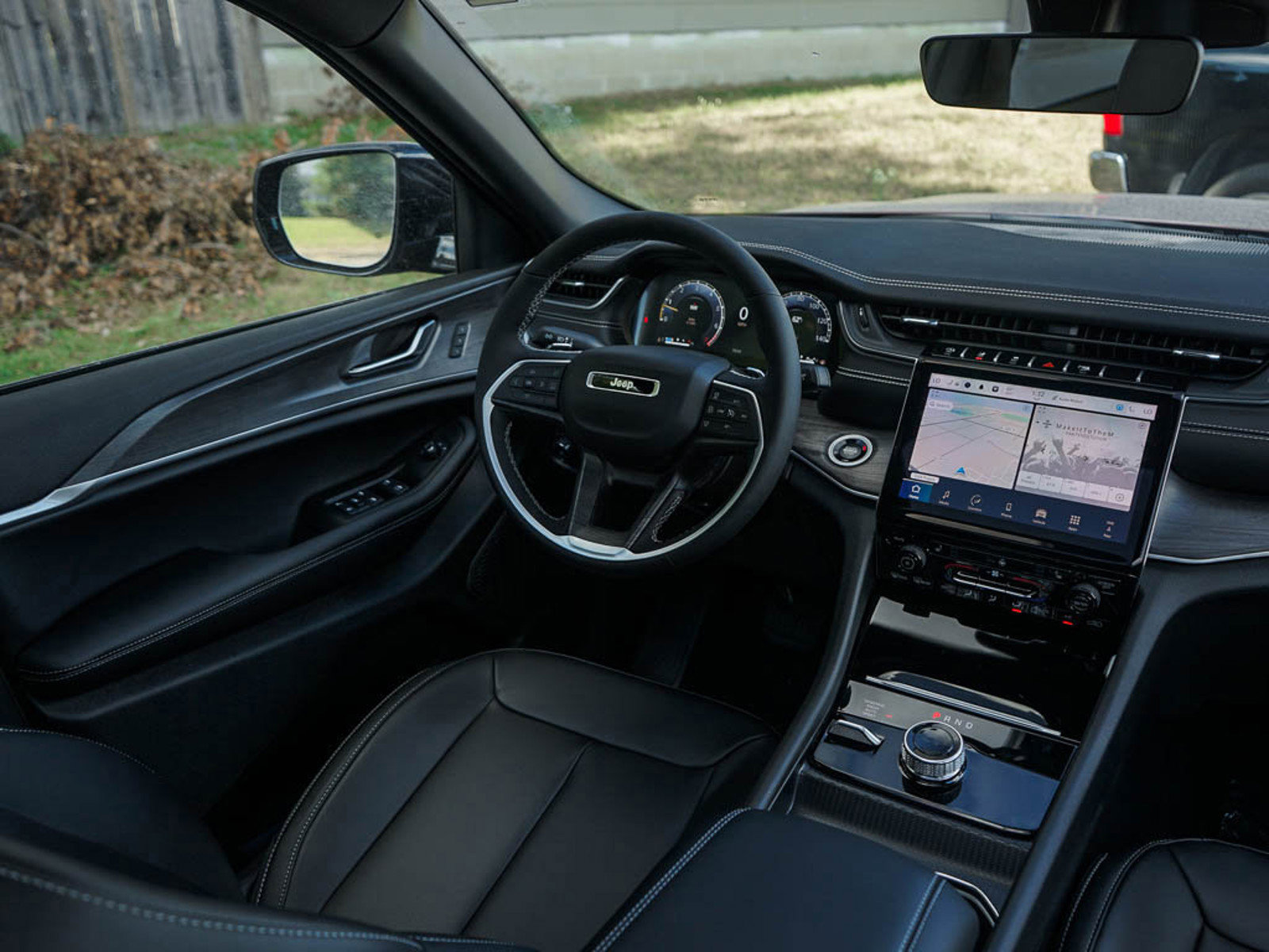 2025 Jeep Grand Cherokee Limited photo 14