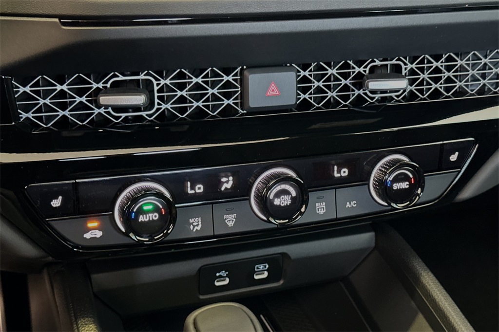 2025 Honda Accord Hybrid Sport-L photo 17