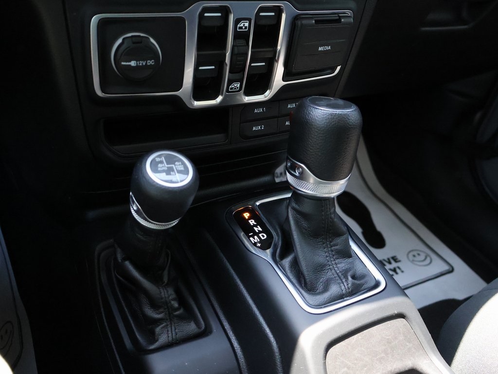 2023 Jeep Wrangler Willys 4xe photo 35