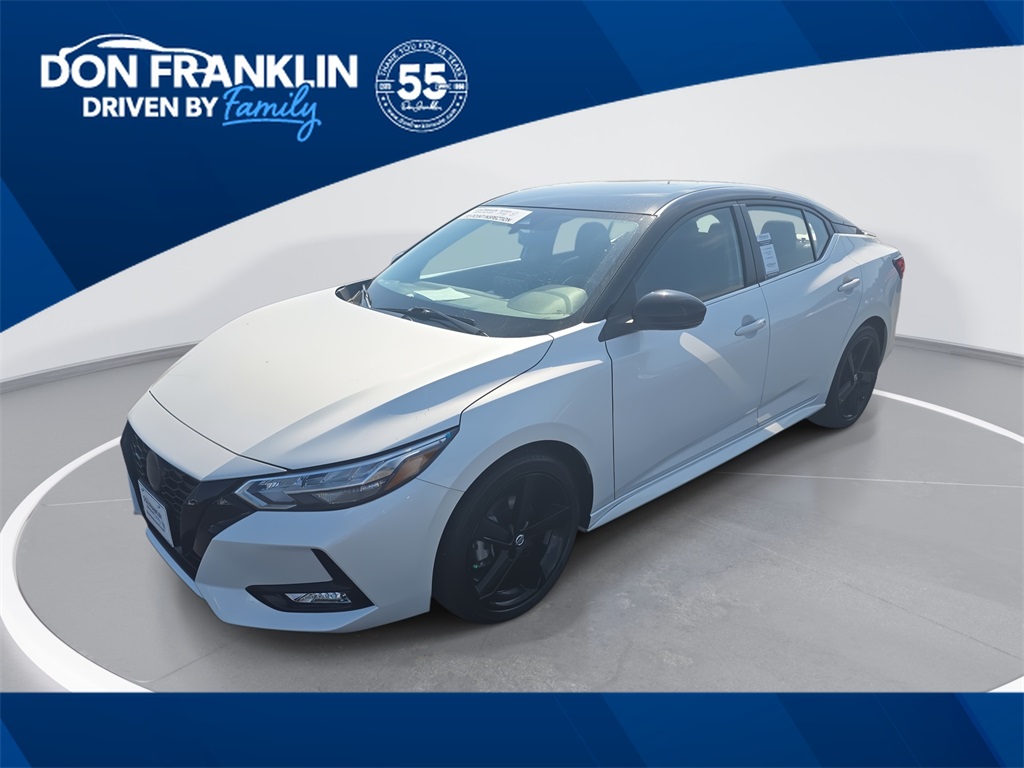2023 Nissan Sentra SR's photo