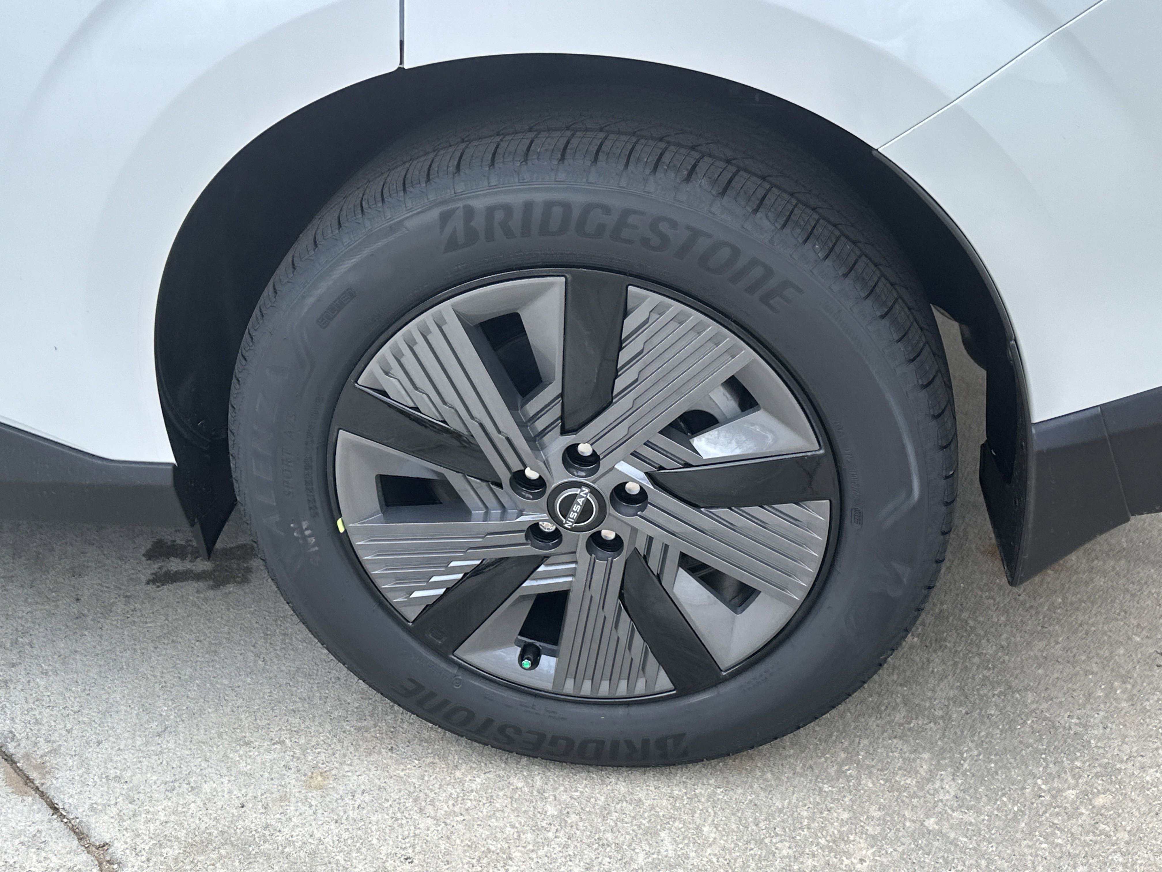 2025 Nissan Murano SL photo 14
