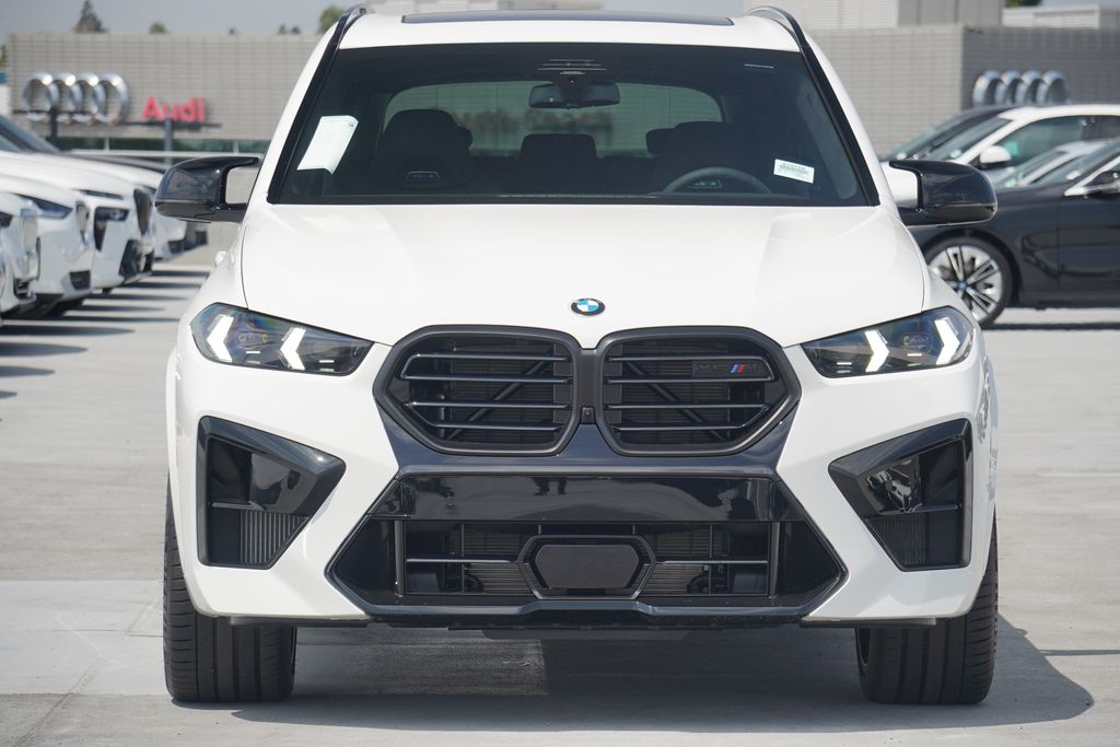 New 2025 Alpine White BMW Competition image 2