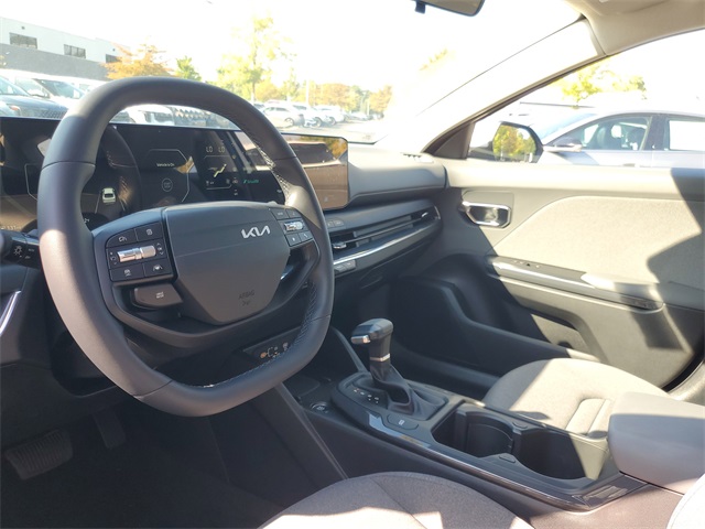 2025 Kia K4 EX photo 12