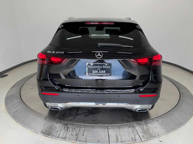 2025 Mercedes Benz GLA 250 photo 12