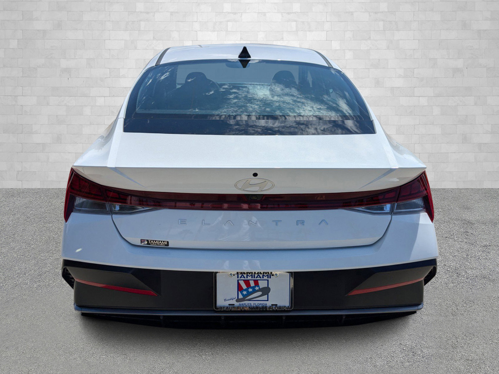 2025 Hyundai Elantra SEL Convenience photo 3