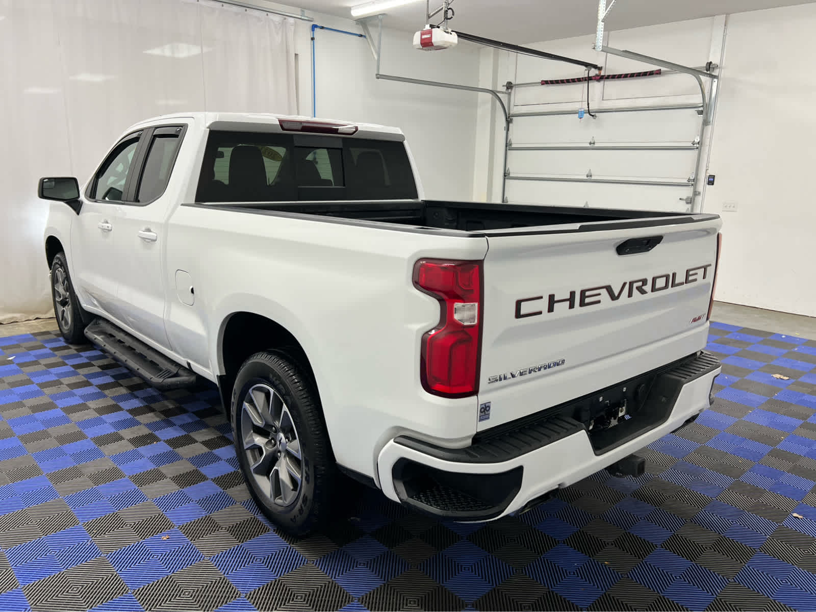 2021 Chevrolet Silverado 1500 RST photo 4