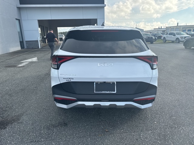 2023 Kia Sportage EX photo 3