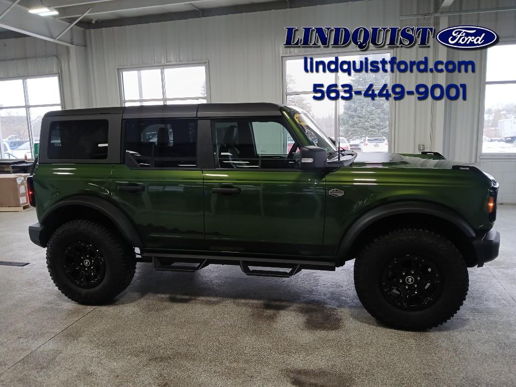 2023 Ford Bronco 4-Door Wildtrak's photo