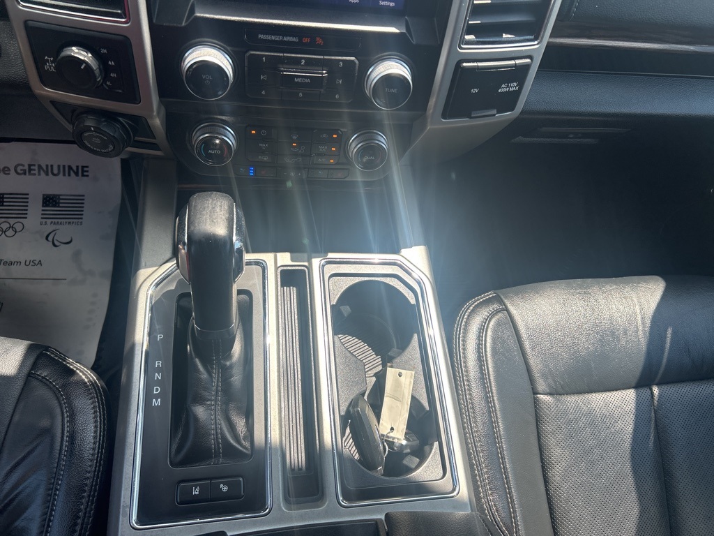 2020 Ford F-150 Lariat photo 17