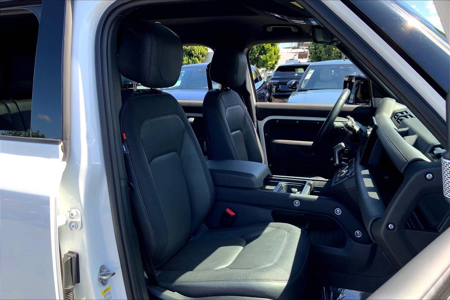 2024 Land Rover Defender Outbound photo 4