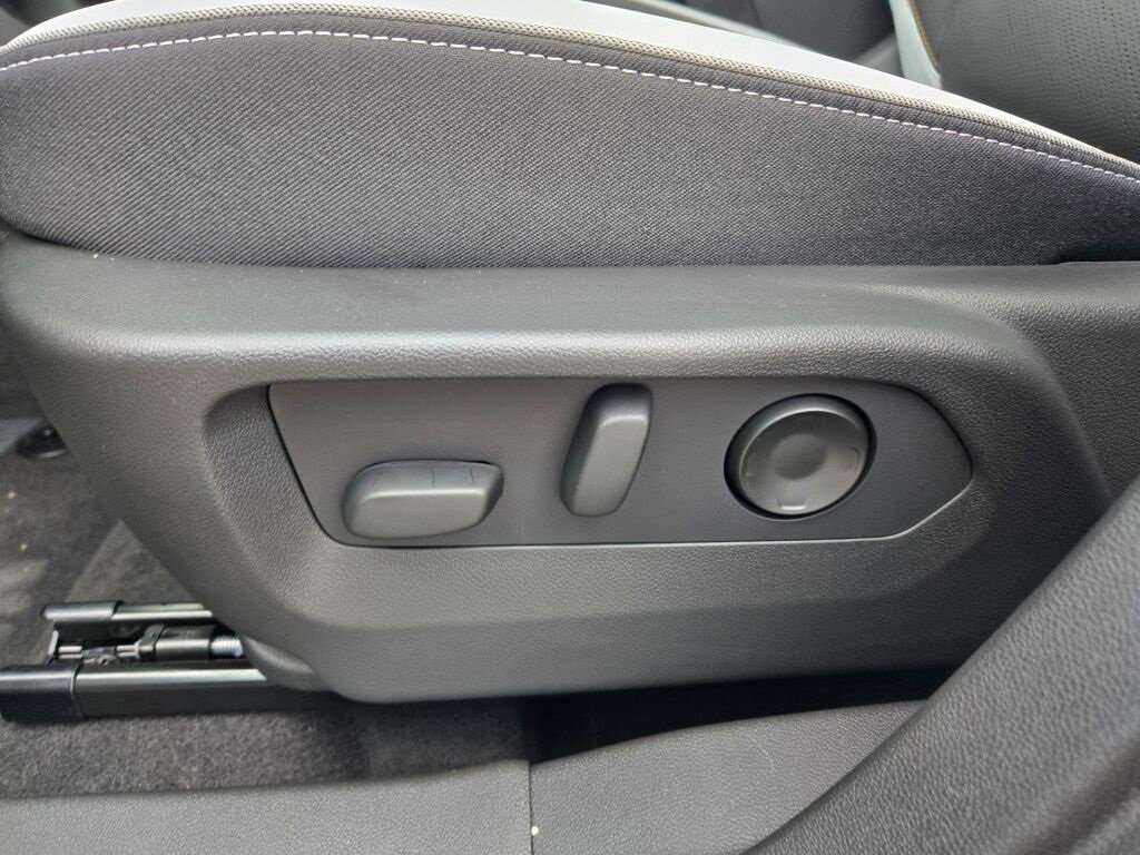 2025 Buick Envision Sport Touring photo 15