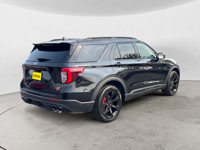 2022 Ford Explorer ST photo 4