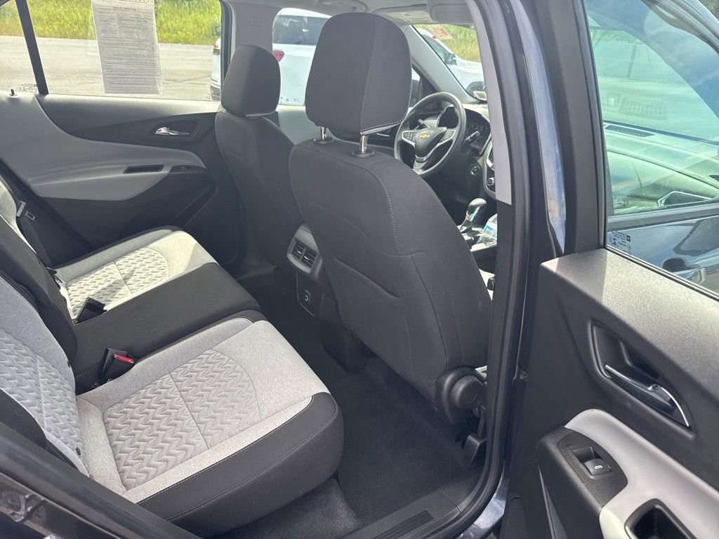 2022 Chevrolet Equinox LS photo 11