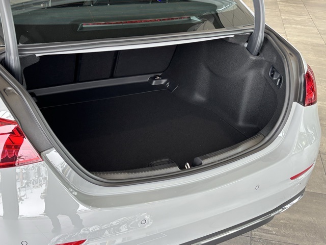 2025 Mercedes Benz C 300 photo 27