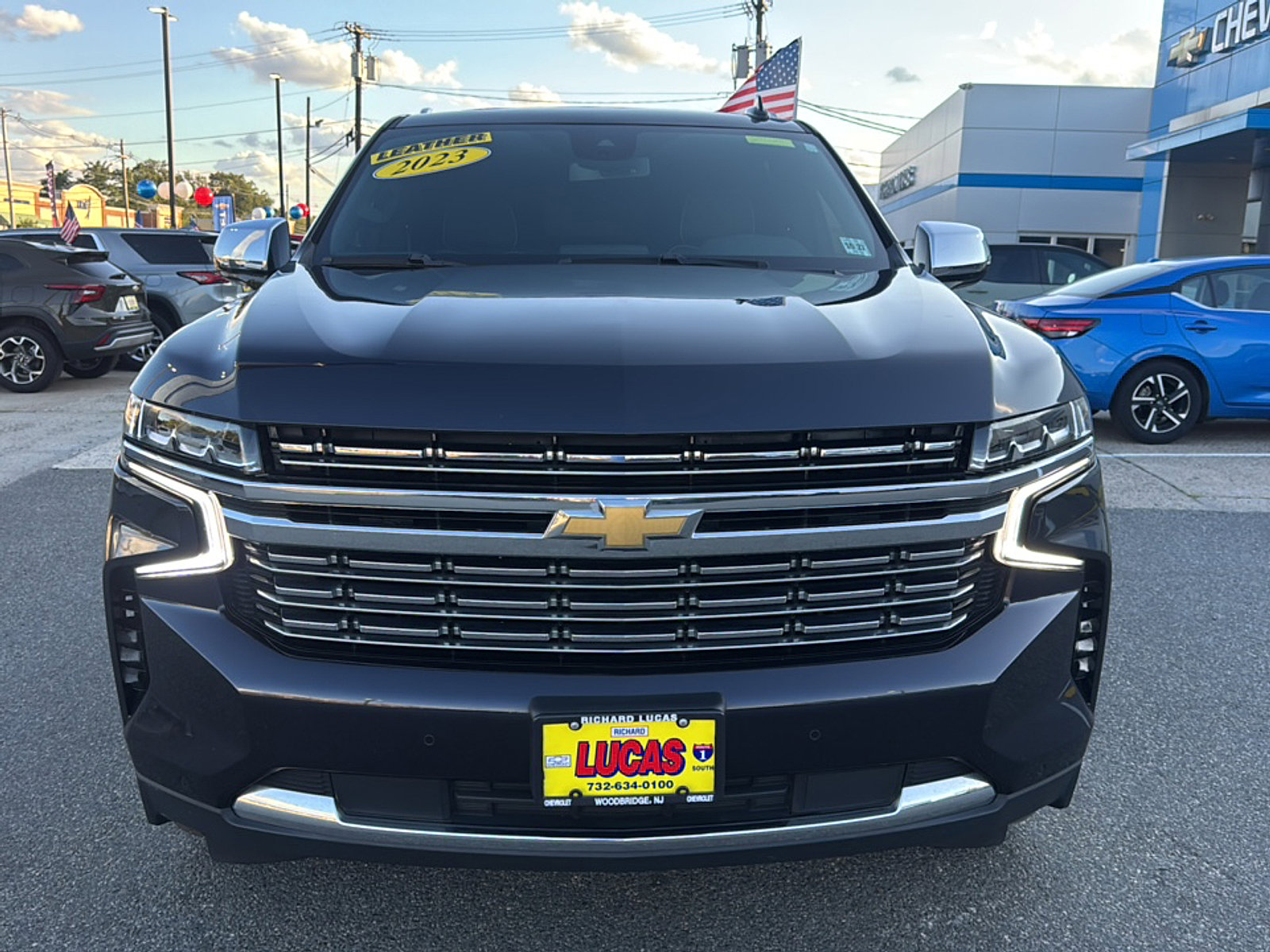 2023 Chevrolet Tahoe Premier photo 2