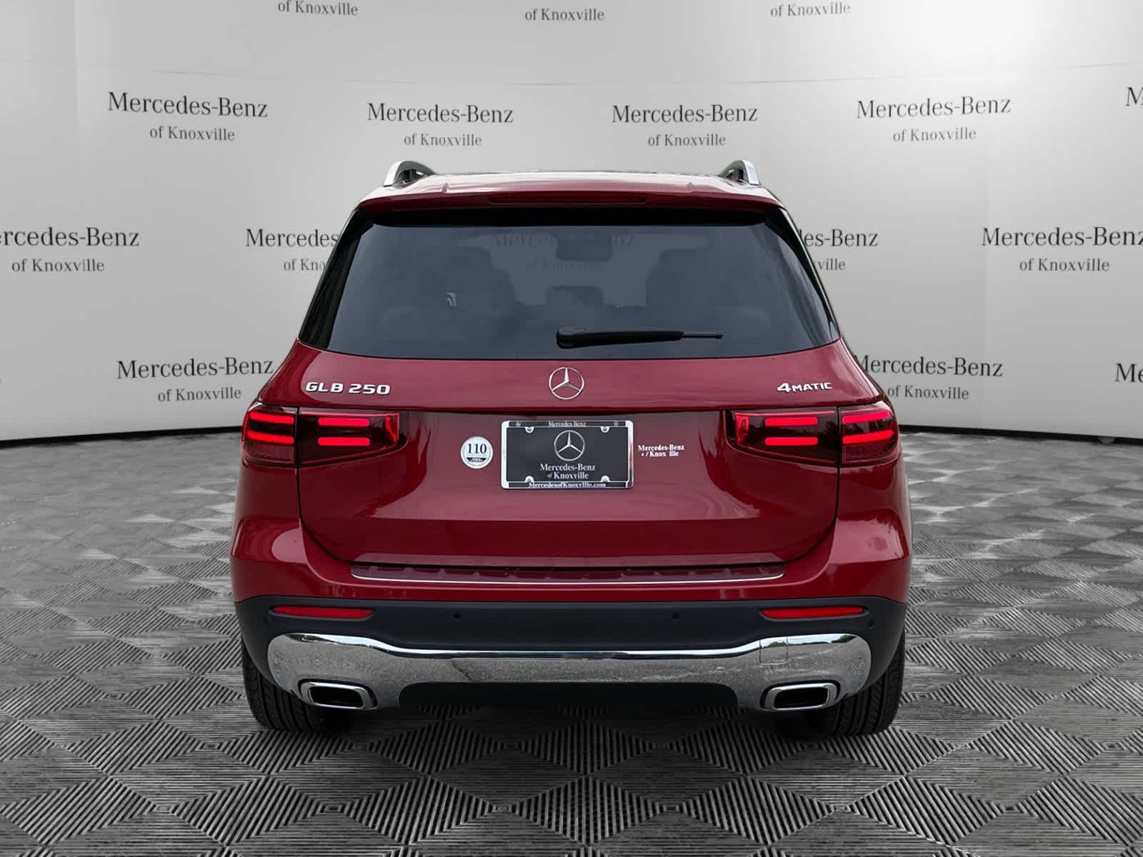 2026 Mercedes Benz GLB 250 4MATIC photo 4