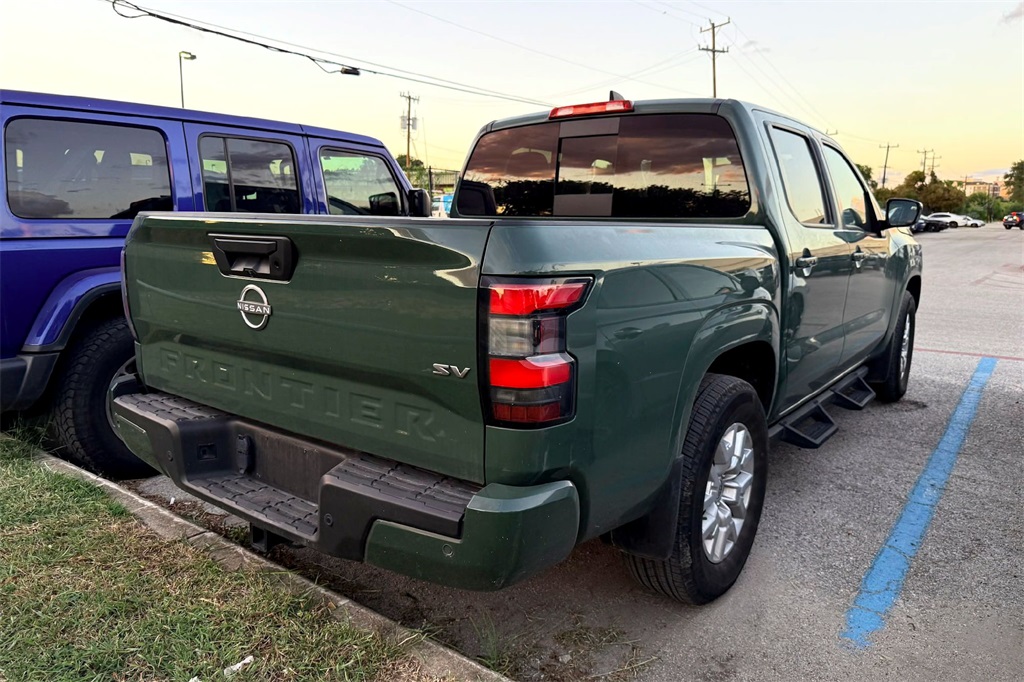 2023 Nissan Frontier SV photo 5