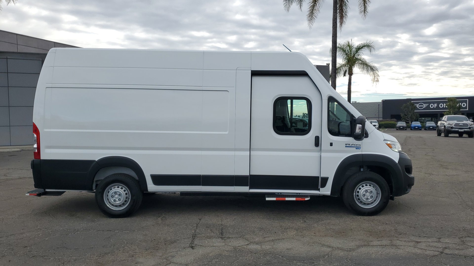 2024 Ram ProMaster 3500 photo 2