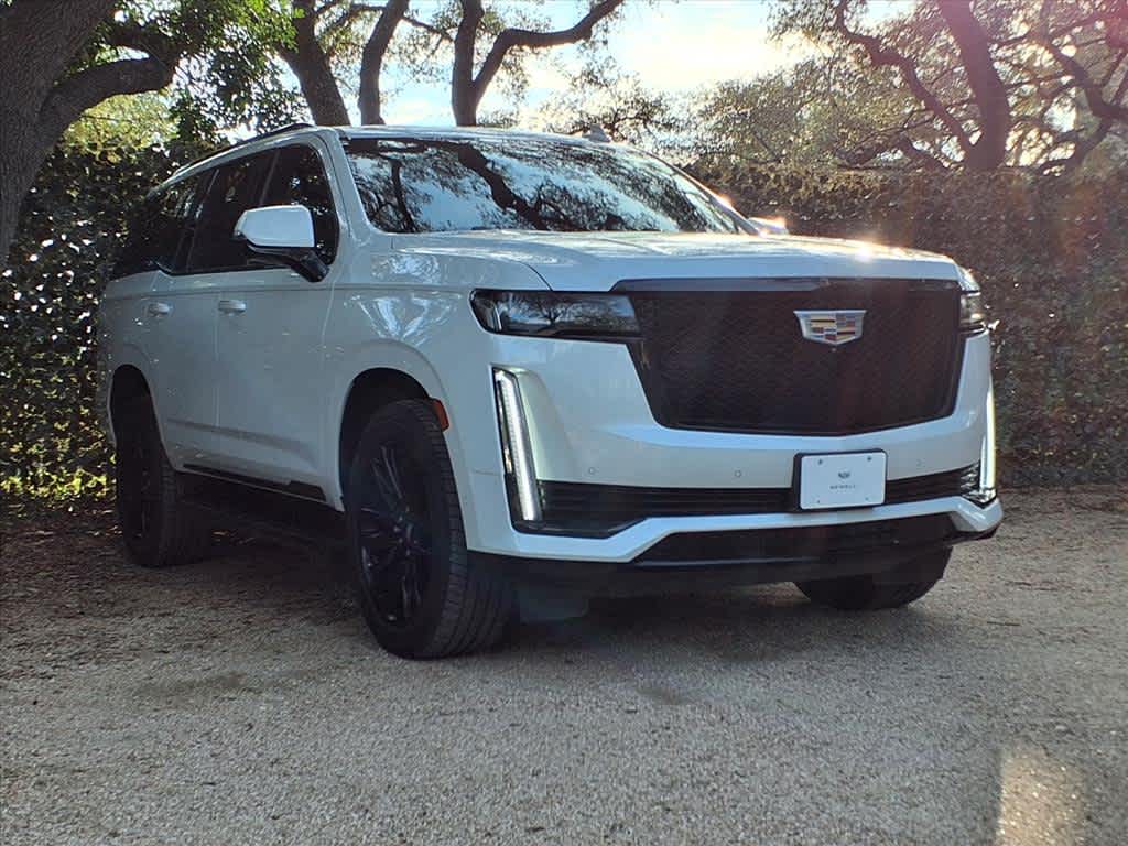 2021 Cadillac Escalade Sport photo 3