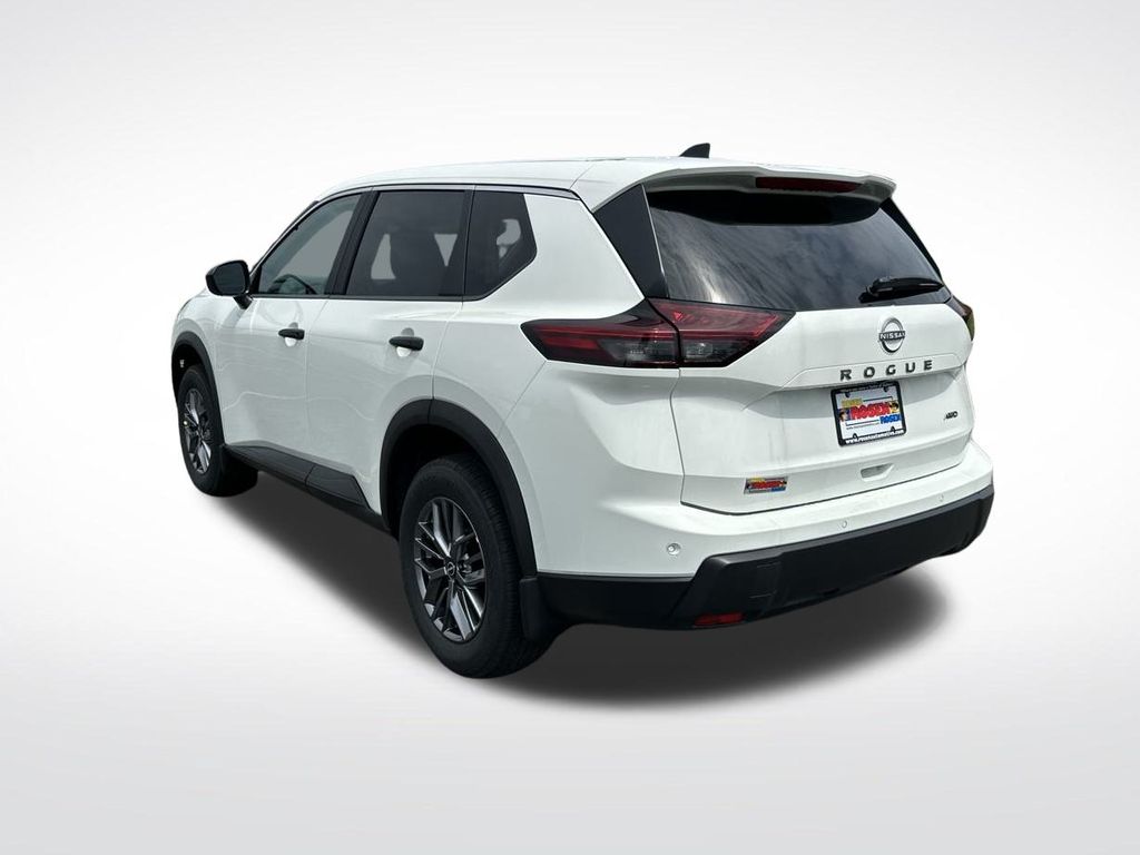 2026 Nissan Rogue S photo 3