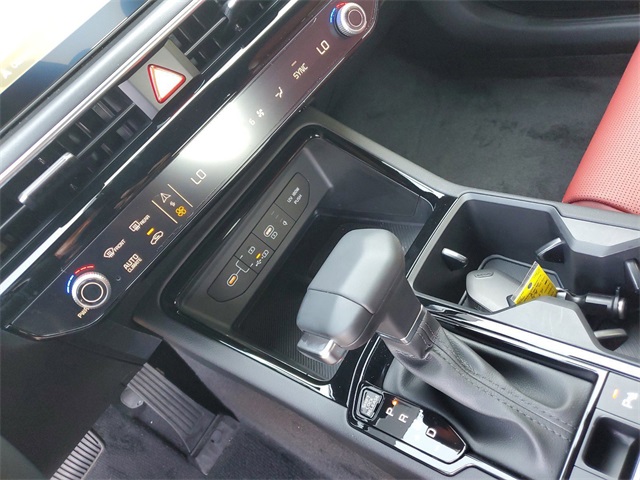 2025 Kia K5 GT-Line photo 19
