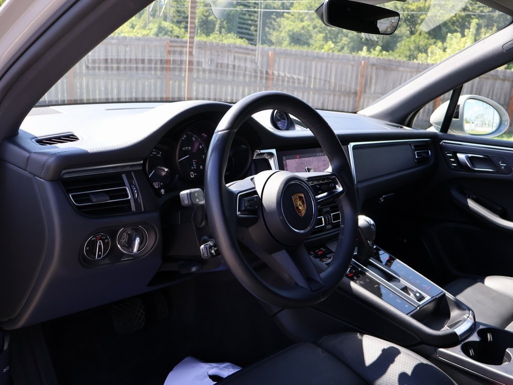 2022 Porsche Macan GTS photo 4