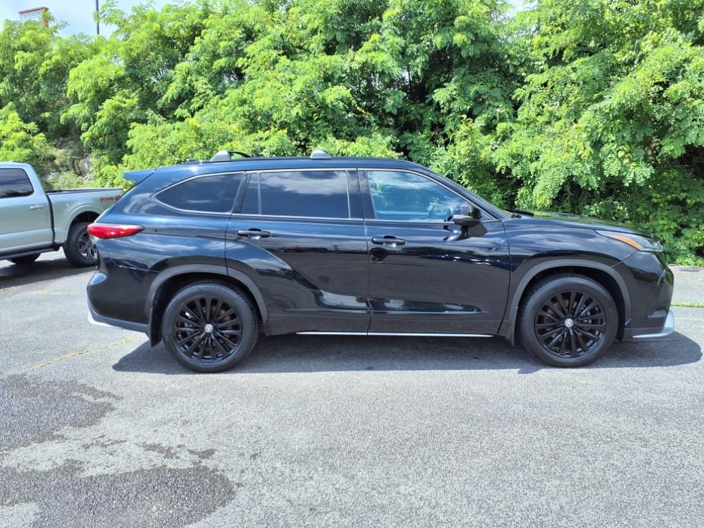 2023 Toyota Highlander XSE photo 14