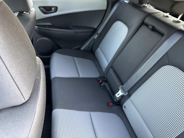 2020 Hyundai Kona SEL Plus photo 10